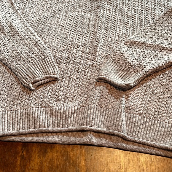 Sweater - Picture 3 of 4